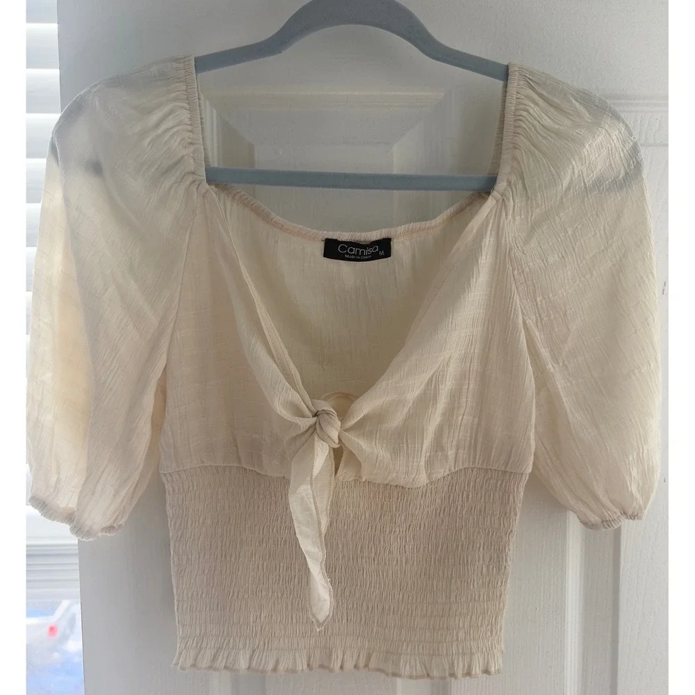 Camisa Cream Tie Front Puff Sleeve Smocked Crop Top Romatic Cream Womens Medium - Picture 4 of 6